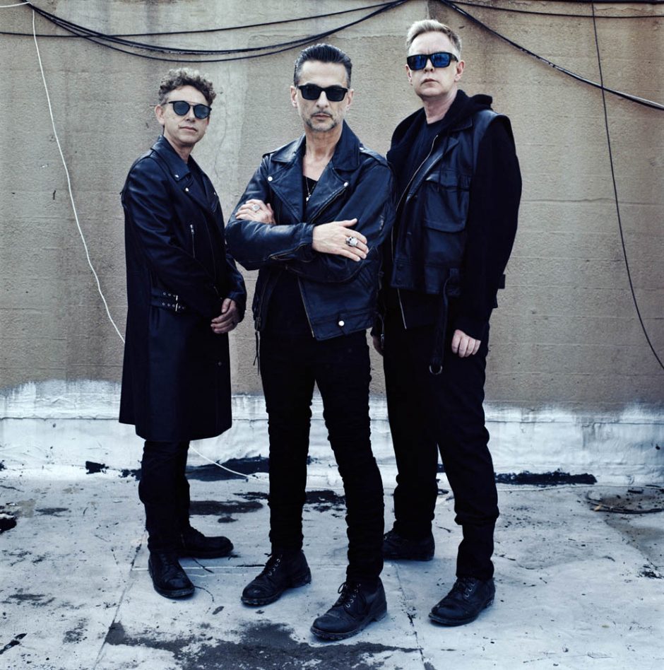 „Depeche Mode“ gerbėjai graibsto bilietus į koncertą Vilniuje