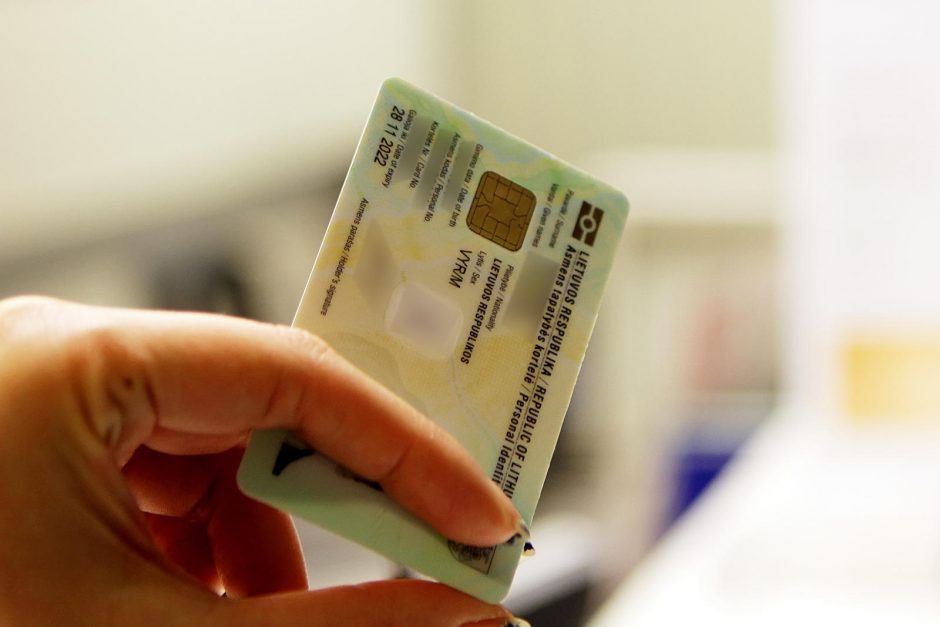 Asmens tapatybės kortelę bus galima gauti ir užsienyje