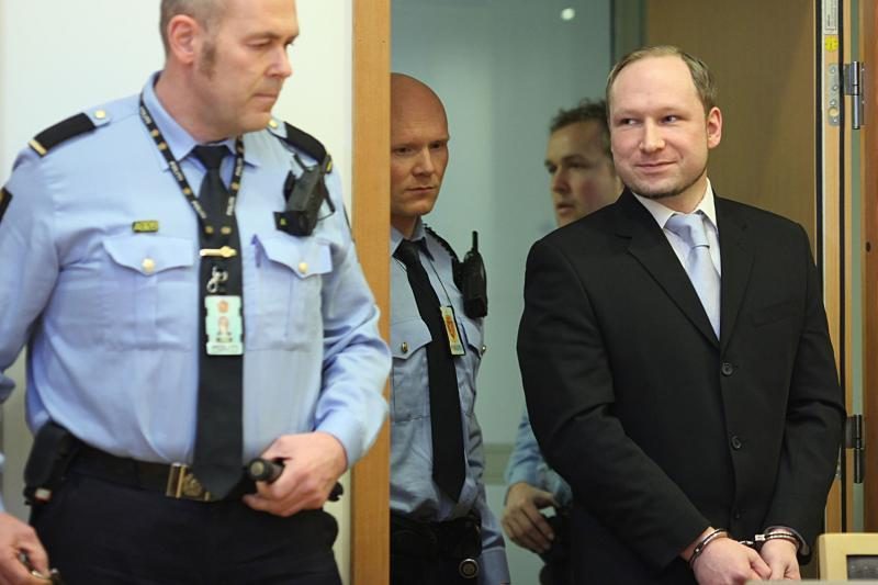 Norvegijoje siautėjęs žudikas prašo teismo jį „nedelsiant paleisti“