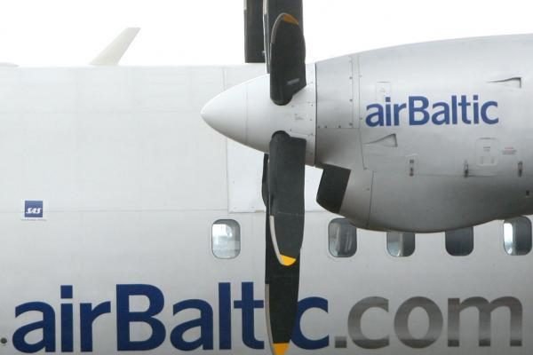 „airBaltic“ didins turbopropelerinių lėktuvų skaičių
