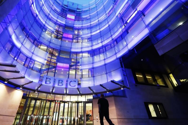 Dėl pedofilijos skandalo atsistatydino BBC naujienų direktorė
