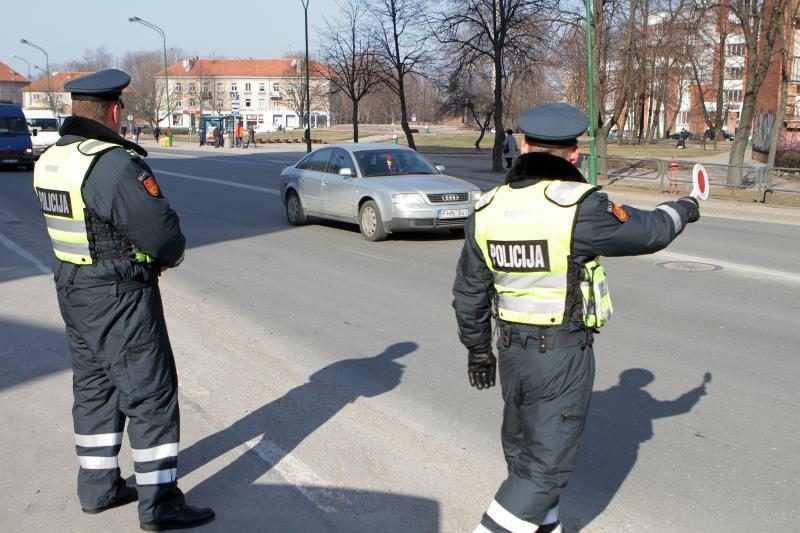 Praėjusią savaitę policija pričiupo 94 neblaivius vairuotojus