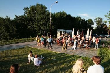 Vilniuje plinta naujas virusas - aistringi salsos vakarai