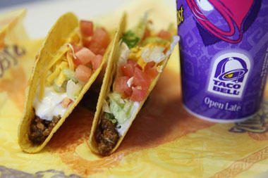 „Taco Bell“ klientas susierzino dėl pabrangusių buritų
