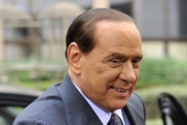 S. Berlusconi atlaikė pirmąjį pasitikėjimo balsavimą