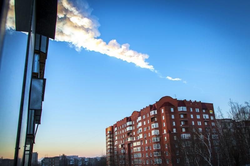 Rusija nutraukė per tūkstantį žmonių sužeidusio meteorito paieškas