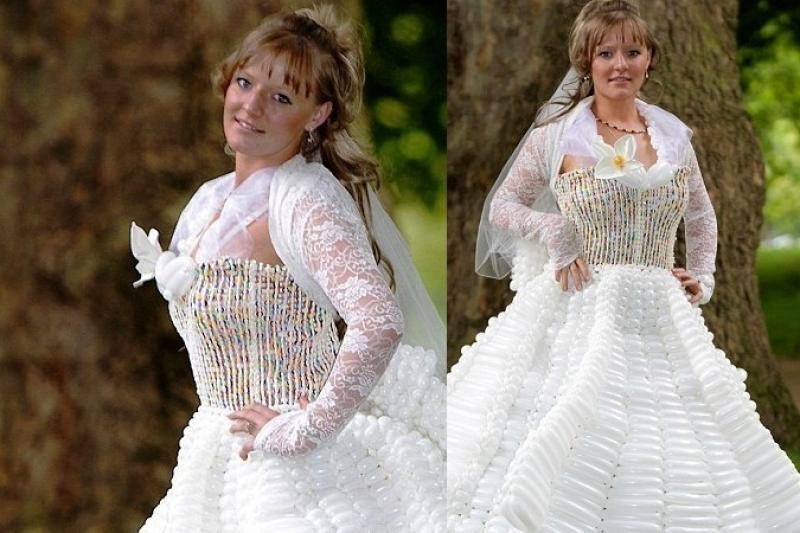 Vestuvinė suknelė iš 5000 balionų