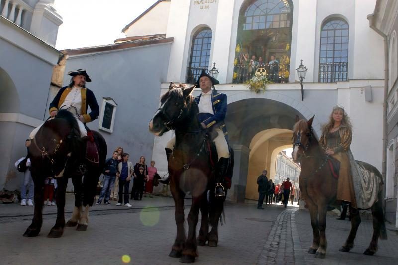 Vilniuje iškilmingai sutiktas Napoleonas Bonapartas