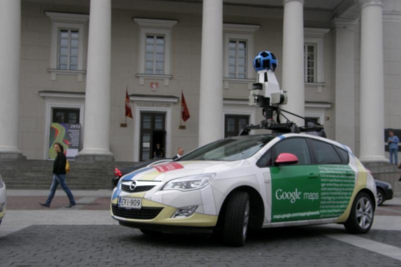 „Google“ automobiliai į šalies gatves išriedės penktadienį