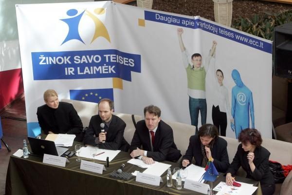 Vilniuje - raginimas kovoti už vartotojų teises 