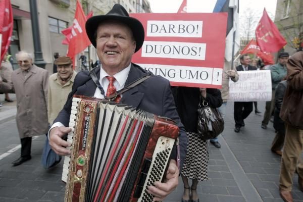 Gegužės 1-ąją minėjo frontininkai, prorusiškas jaunimas ir profsąjungos (papildyta)