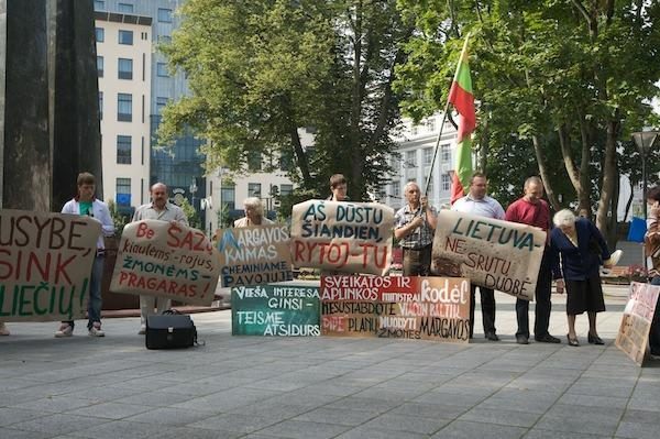 Žalieji: valdžia Lietuvą pavers sąvartynu (papildyta)
