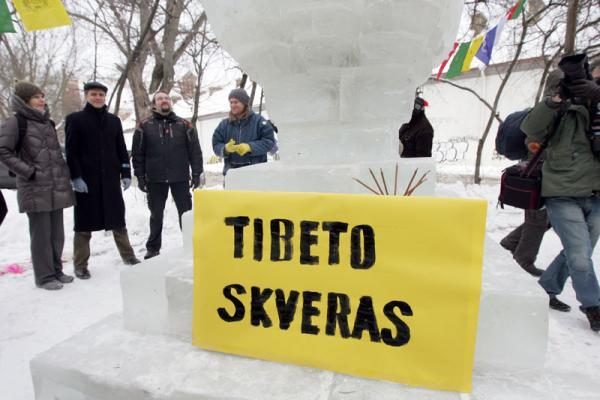Agituojant už Tibeto skverą, Vilniuje surengtas specialus minėjimas
