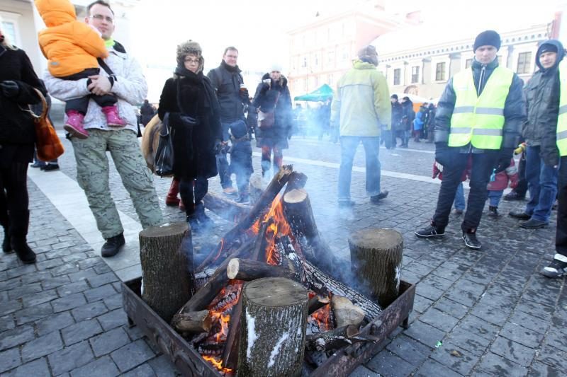 Užgavėnių linksmybės Vilniuje: mugė, blynai ir Morės kremavimas