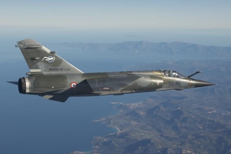 Prancūzijoje tebeieškoma sudužusio naikintuvo ir jo pilotų