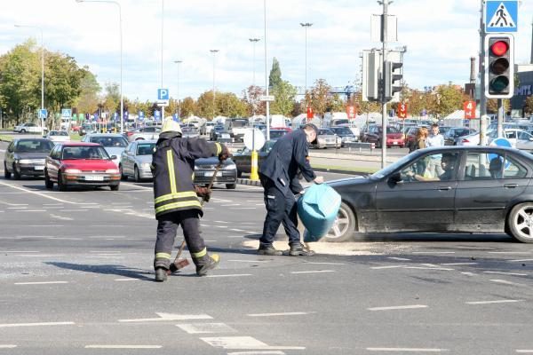 Klaipėdoje į avariją pateko Rusijos konsulato automobilis 