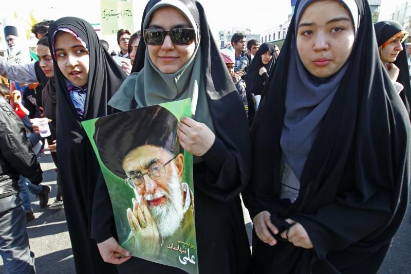 Iraniečiai revoliucijos dieną: „Mirtis Amerikai“, „Mirtis Izraeliui“