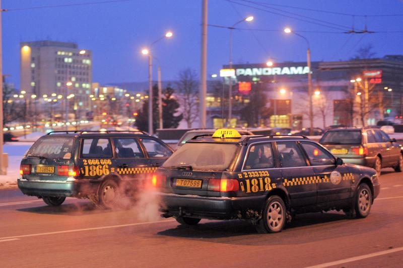 Policija baus protesto akcijoje dalyvavusius taksistus