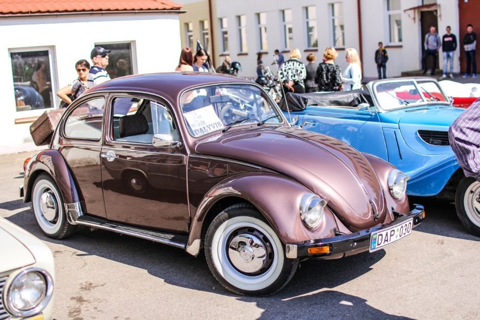 Kartu su žurnalistais „Press ralyje“ rungsis ir istorinių automobilių savininkai