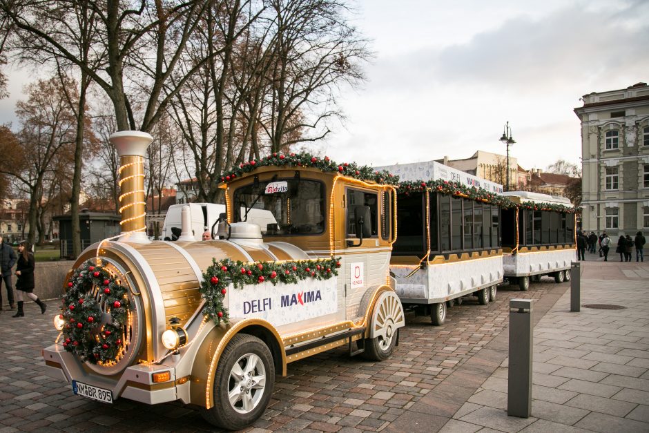 Kalėdų traukinukas išriedėjo į Vilniaus gatves