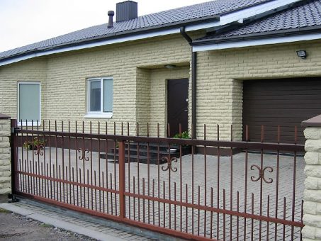 Skelbimas - Namas į Vilniaus priemiesčius