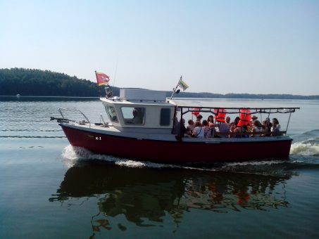 Skelbimas - laivo nuoma Kauno mariose kompanijai iki 14 žm.