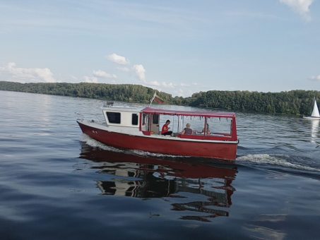 Skelbimas - laivo nuoma Kauno mariose kompanijai iki 14 žm.