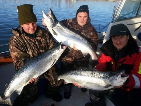 Skelbimas - Menkiu ,Lašišu Žvejyba Baltijos Juroje!