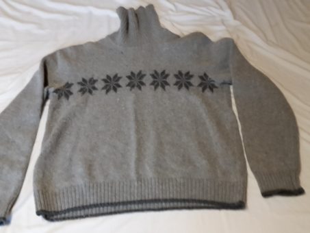 Skelbimas - megztinis