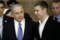 Benjaminas Netanyahu ir jo sūnus Yairas