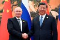 Xi Jinpingas (kairėje) ir V. Putinas.