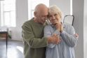 Nauda: fizinis aktyvumas mažina osteoporozės grėsmę, padeda ilgiau išlaikyti judrumą ir gerą nuotaiką.