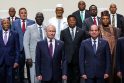 Vladimiras Putinas per susitikimą su Afrikos šalių lyderiais.