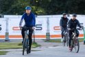 Prezidentas rodo gerą pavyzdį: į darbą važiavo dviračiu