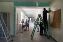 Jono Basanavičiaus gimnaziją remontuojantys statybininkai pažadėjo iki mokslo metų pradžios darbus baigti bent jau antrame ir trečiame mokyklos aukšte.