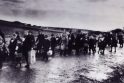 Evakuacija: besibaigiant Antrajam pasauliniam karui, krašto keliuose klajojo pabėgėlių minios.
