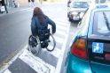 Neįgaliųjų automobilių vietas dažniau užima vyrai
