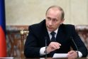 V.Putinas: recesija Rusijos ekonomikoje baigėsi