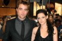 K. Stewart ir R. Pattinsonas vėl užfiksuoti drauge (video)