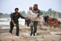 Pakistane per dviejų mirtininkų sprogdintojų išpuolį žuvo 40 kovos su Talibanu aktyvistų (papildyta)