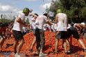 Čilietiškame „pomidorų kare“ išsvaidyta 44 tonos pomidorų 