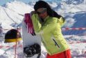 Dainininkė Solveiga Italijoje išbandė snieglenčių sportą 