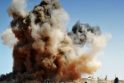 Kadhafi pajėgų aviacija bombarduoja rytinį Ras al Unufo miestą