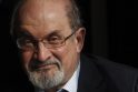 Rašytojas S.Rushdie pasitraukė iš literatūros festivalio Indijoje