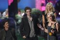 MTV kino apdovanojimuose sublizgėjo R. Pattinsonas