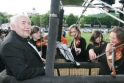 Akcija: Kristupo vasaros festivalio renginius maestro D.Katkus šiemet pristatė koncertu, kuris vyko oro balione.