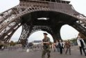 Pavojus: spėjama, kad vienas iš Hamburgo kilusių teroristų galimų taikinių – Eifelio bokštas Paryžiuje.