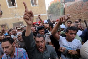 Dveji metai po prezidento nuvertimo: Egiptą tebekrečia neramumai