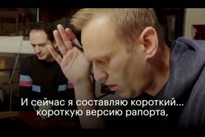 Rusijos kalėjimų tarnyba sako „privalanti“ sulaikyti A. Navalną
