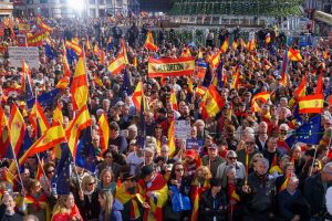 Tūkstančiai ispanų protestavo prieš amnestiją katalonų separatistams